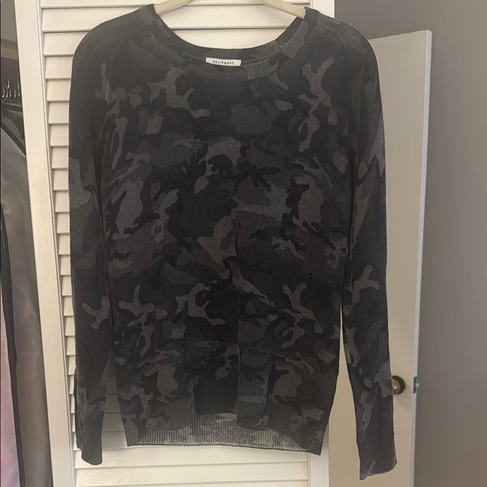 Equipment Cashmere Camouflage Long Sleeve Sweater - Soft!